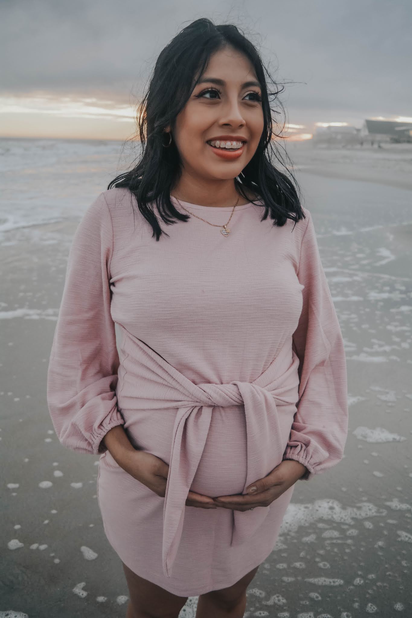 Maternity Photo Shoot Ideas: The Beach Sunset