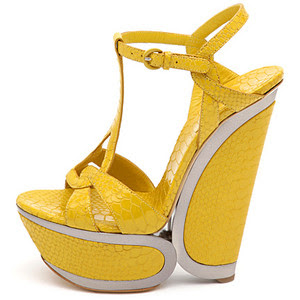 SHOE SPOTTING | Yellow, Yellow, Yellow for Summer! - THE RED LIPPIE ...