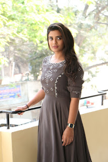 Aishwarya Rajesh Images from Vaanam Kottattum movie interview