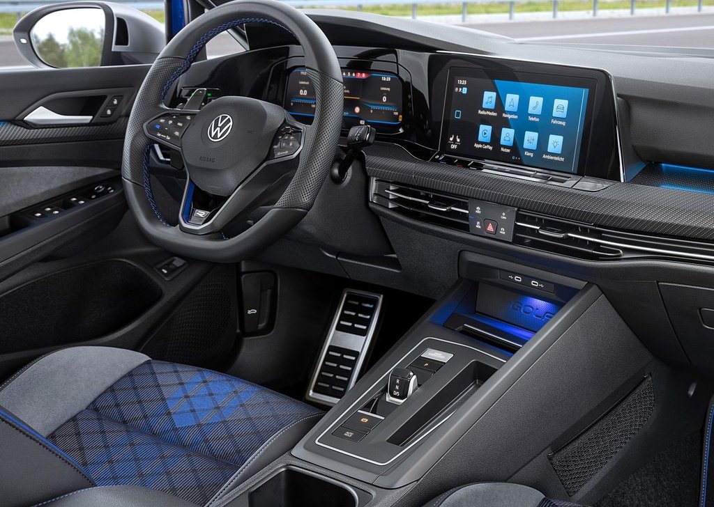 2022 Volkswagen Golf R Estate