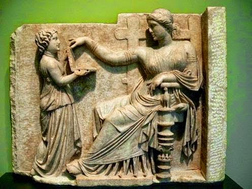 Obra da Grécia Antiga Mostra o que Parece ser um Computador Portátil com Portas USB ?