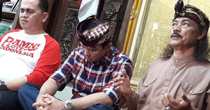 Melihat Spanduk Jakarta Bersyariah, Gus Nuril Kepanasan ...