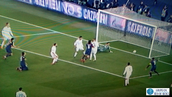 GOL DE CAVANI GOL DE CAVANI