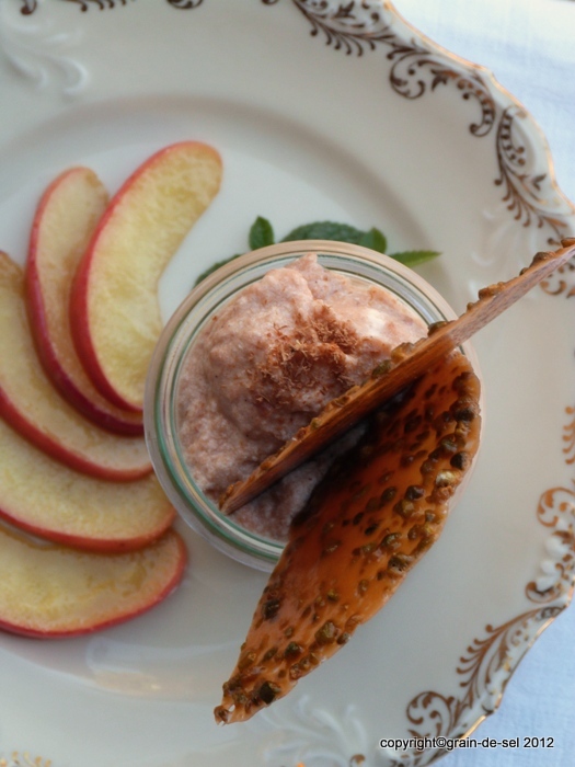 hippe Bratapfel-Crème mit Knusper-Krokant | Salzkorn – meine Gartenküche