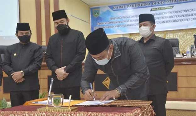 Pemko DPRD Padang Panjang Setujui Ranperda APBD 2021