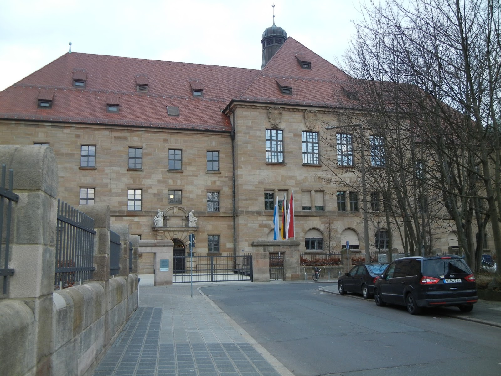 Дворец правосудия нюрнберг