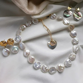 Fancy beads necklace