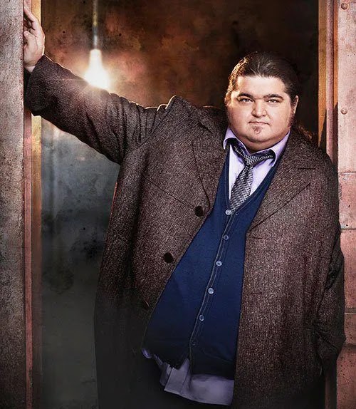 How to dress well. Men | Tips and tricks fat man neutral colors how-to-dress-according-to-body-type-fat-man-neutral-tones