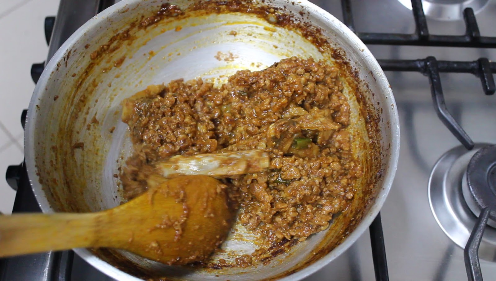 Sindhi Style Bhuna Keema Mutton Mix • My Culinary Expressions