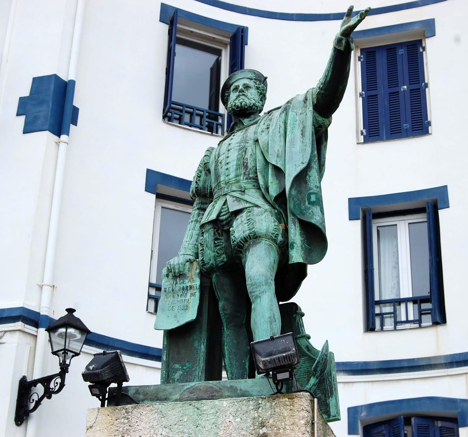 LUGARES Y RINCONES DE EUROPA. LA IGLESIA DE SAN SALVADOR EN GUETARIA