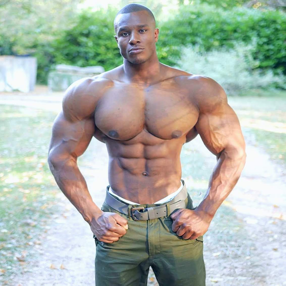 World Bodybuilders Pictures Kenyan Tiger Bodybuilder Mb Nakhisa Nantes world-bodybuilders-pictures-middle-central-african-bodybuilder