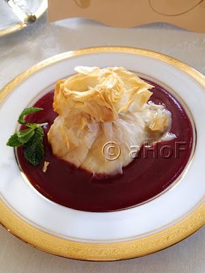 Brie cheese, Phyllo, Raspberry Sauce, appetizer