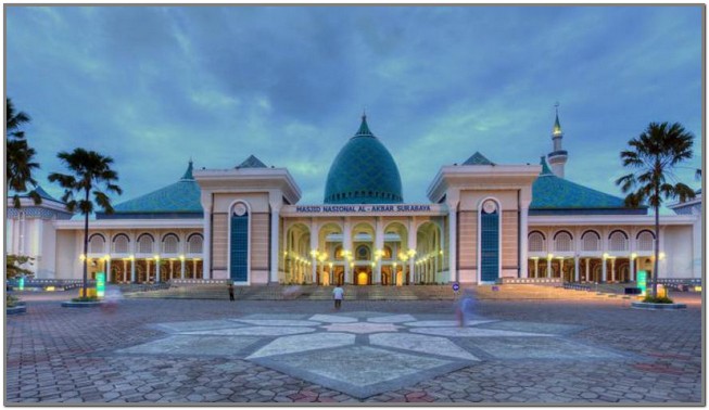 10 Top Destinasi Wisata Surabaya