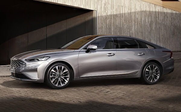 Novo Kia K8: sucessor do Cadenza inaugura novo logo da marca