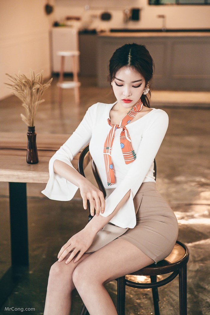 Beautiful Park Jung Yoon in a fashion photo shoot in March 2017 (775 photos) photo 28-11