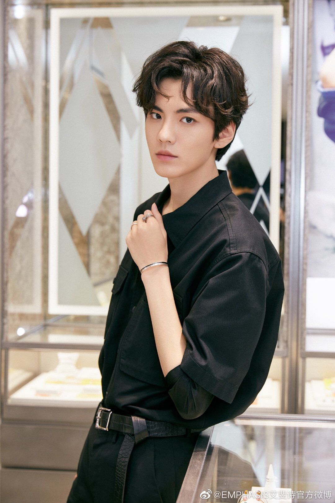 Biodata dan Profil Bi Wenjun | Bevan Jun 毕雯珺