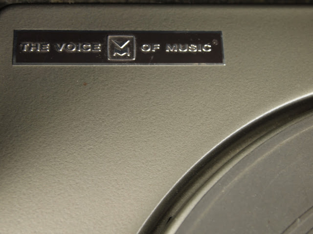 Stumptown Traders: 1966 Voice of Music Model 362 Three Piece Phonograph