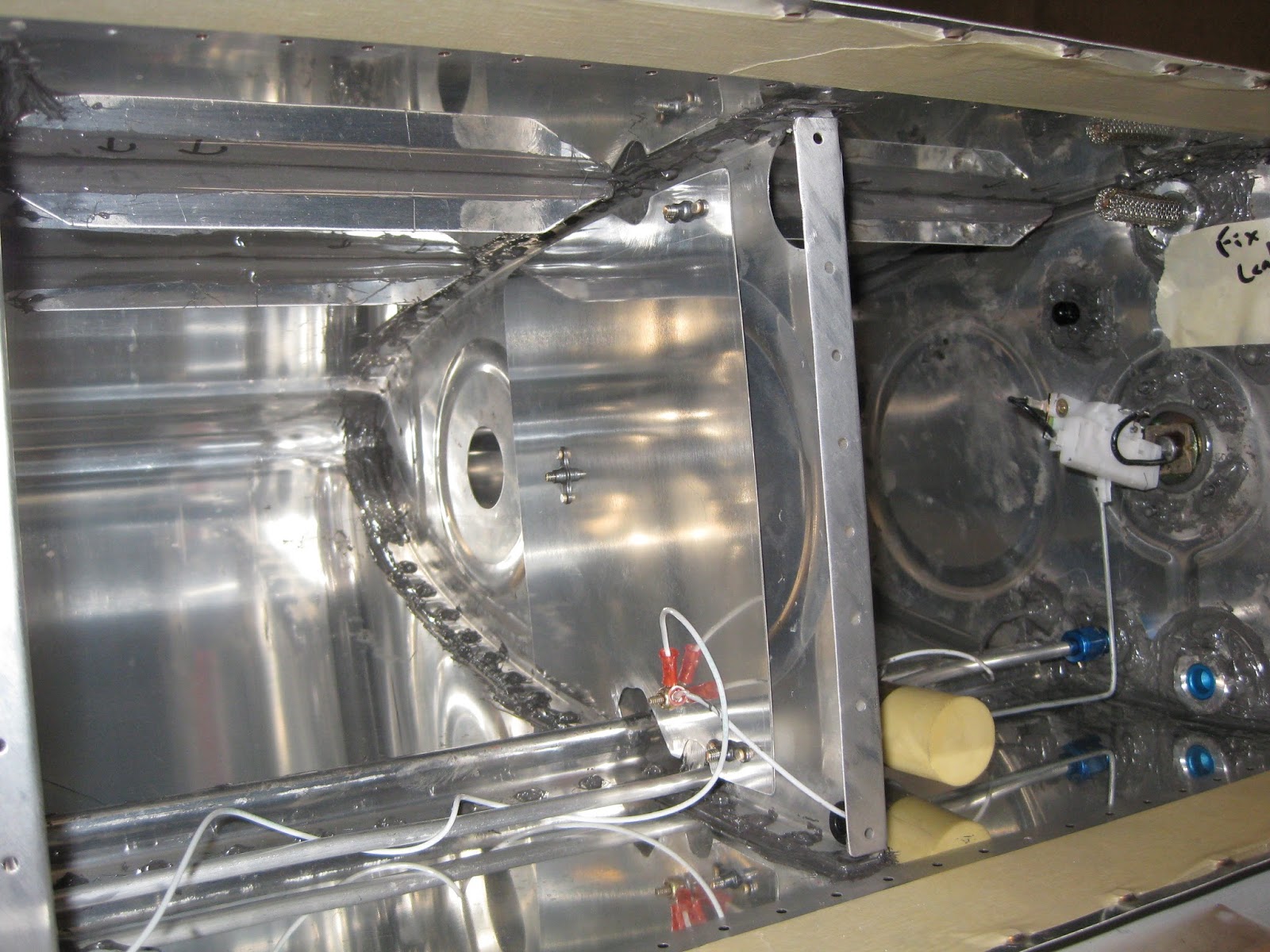 E's Van's RV14A Wings Fuel tanks. Right tank capacitance probes and baffle install.