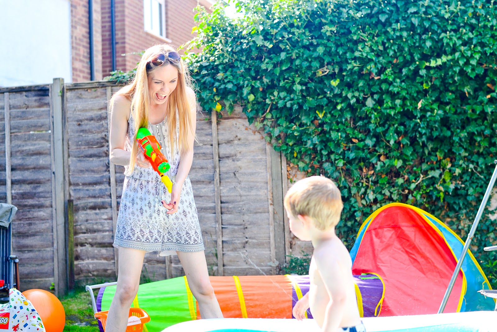 paddling pool for garden, summer days, summer family days, fun garden toys for kids,