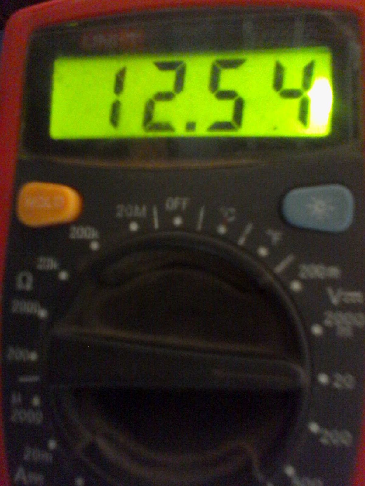 How to test battery with multimeter (Digital Analog) Electrical