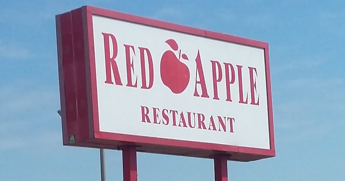 Review of Red Apple Restaurant in Portage, WI.