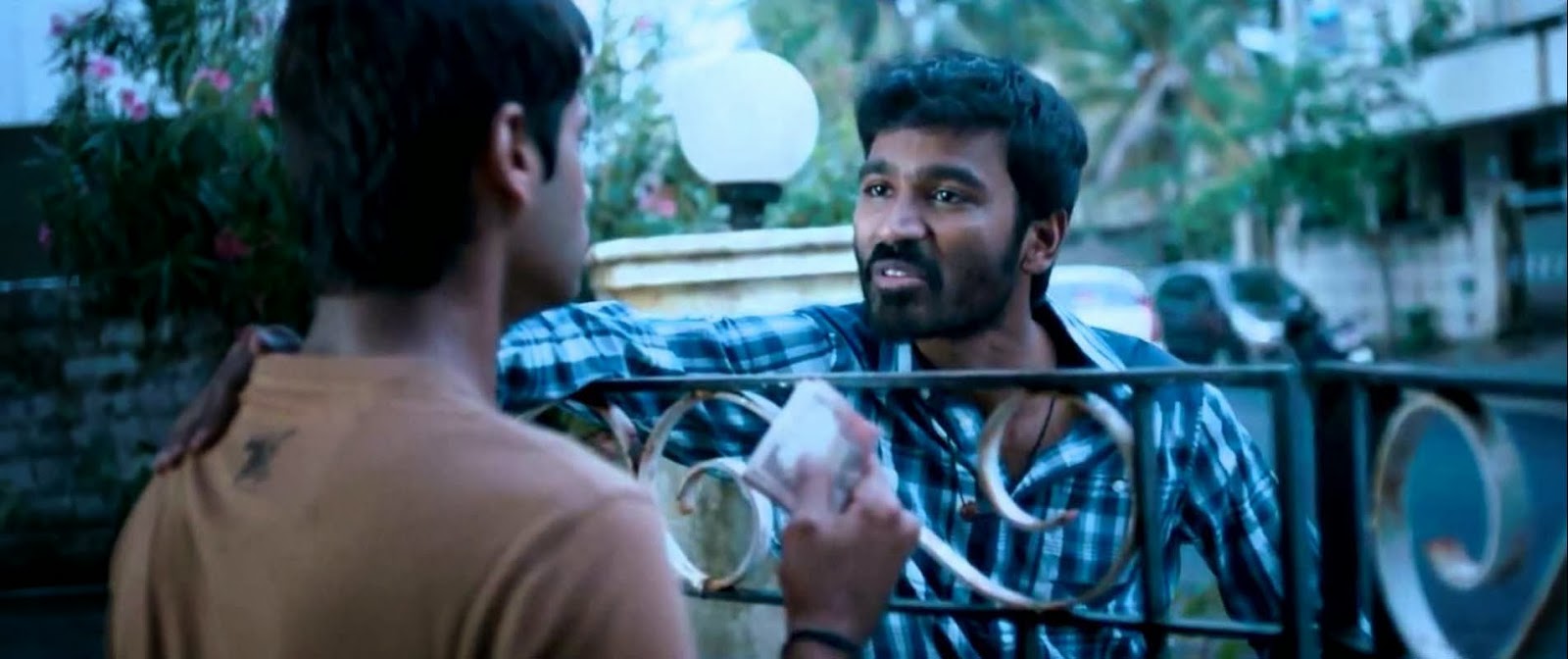 Amma Amma Nee Enga Amma Lyrics Velaiyilla Pattathari ~ Mp5Lyrics