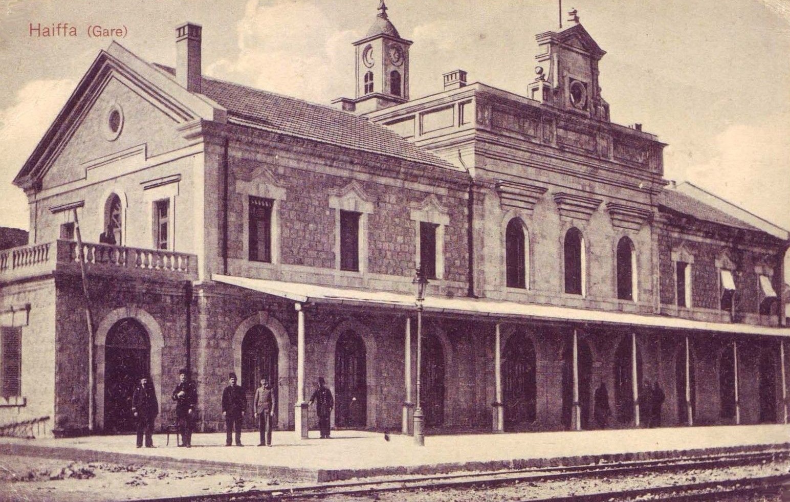 The Ottoman Imperial Archives' Rare Pictures of the Trains of the Holy