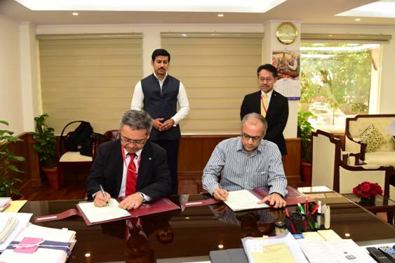 MoU signed between FTII and Canon to promote short courses in Film & Television 