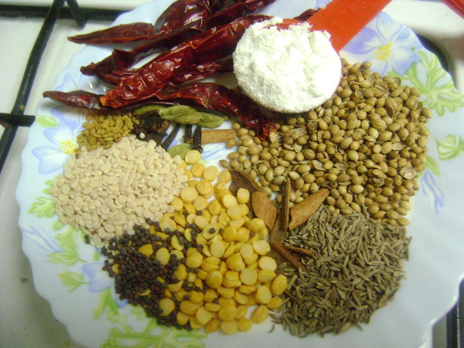 Bethica's Kitchen Flavours: Bisi Bele Bath Masala