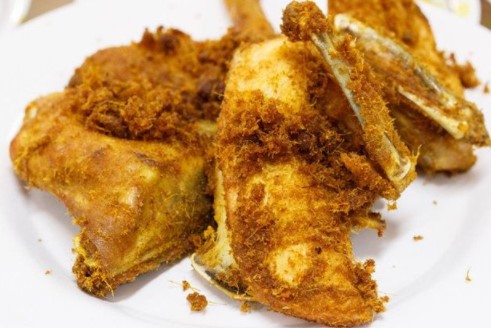 Resep Ayam Goreng Lengkuas, Sukses Bikin Nasi Hangat di Rumah Ludes