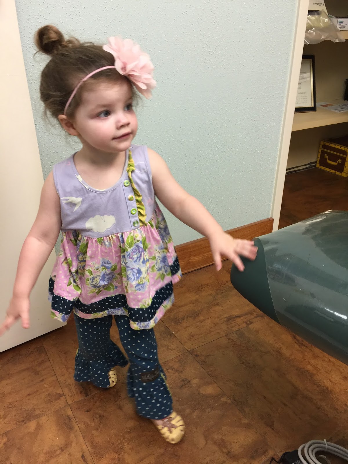Momfessionals: Friday Favorites - Twirl with me Edition