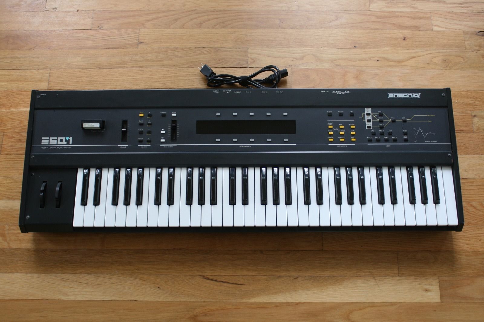 MATRIXSYNTH Ensoniq ESQ1 Hybrid Synthesizer with Cartridge SN 10092