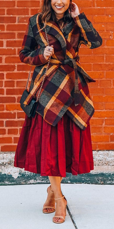 From casual outfits for family reunions to crazy trendy party outfits, we've got your back see these 24 Best Christmas Outfits You Can Shop this Holiday Season. | coat + midi skirt outfits | #christmas #holiday #newyear #coat