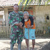 Mbah Zaenal Tersenyum Senang, Karena Rumahnya Dengan Cepat Digarap Satgas TMMD
