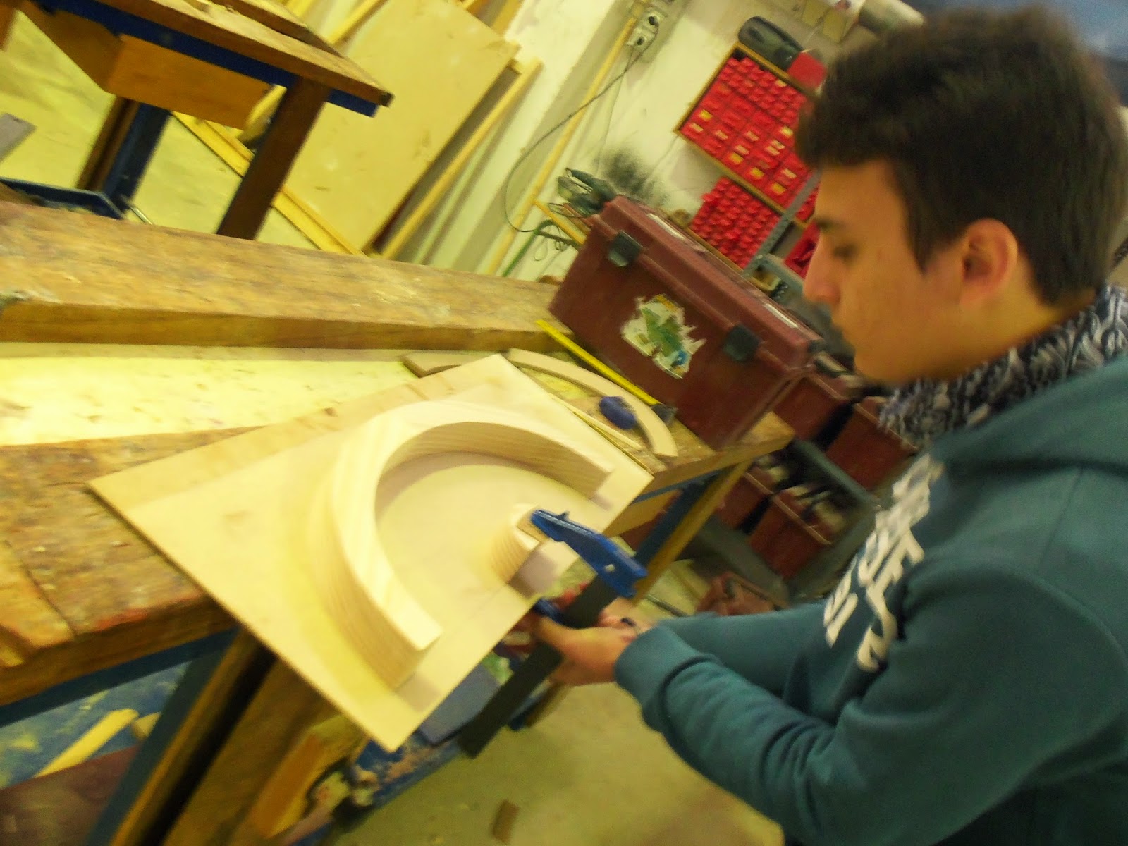 FP Madera Murcia: FABRICACIÓN VENTANA OVALADA 1º GRADO MEDIO CARPINTERIA