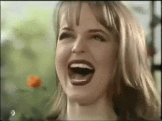 mujeres riendo gif animados para tus respuestas en facebook