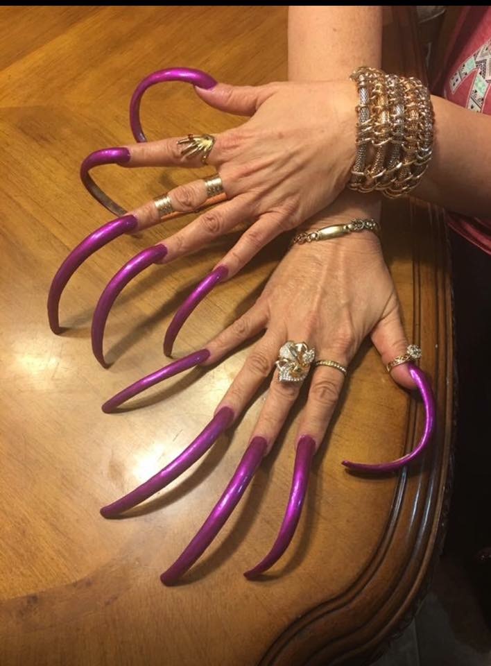 10 People Who Need to Cut Their Nails ASAP