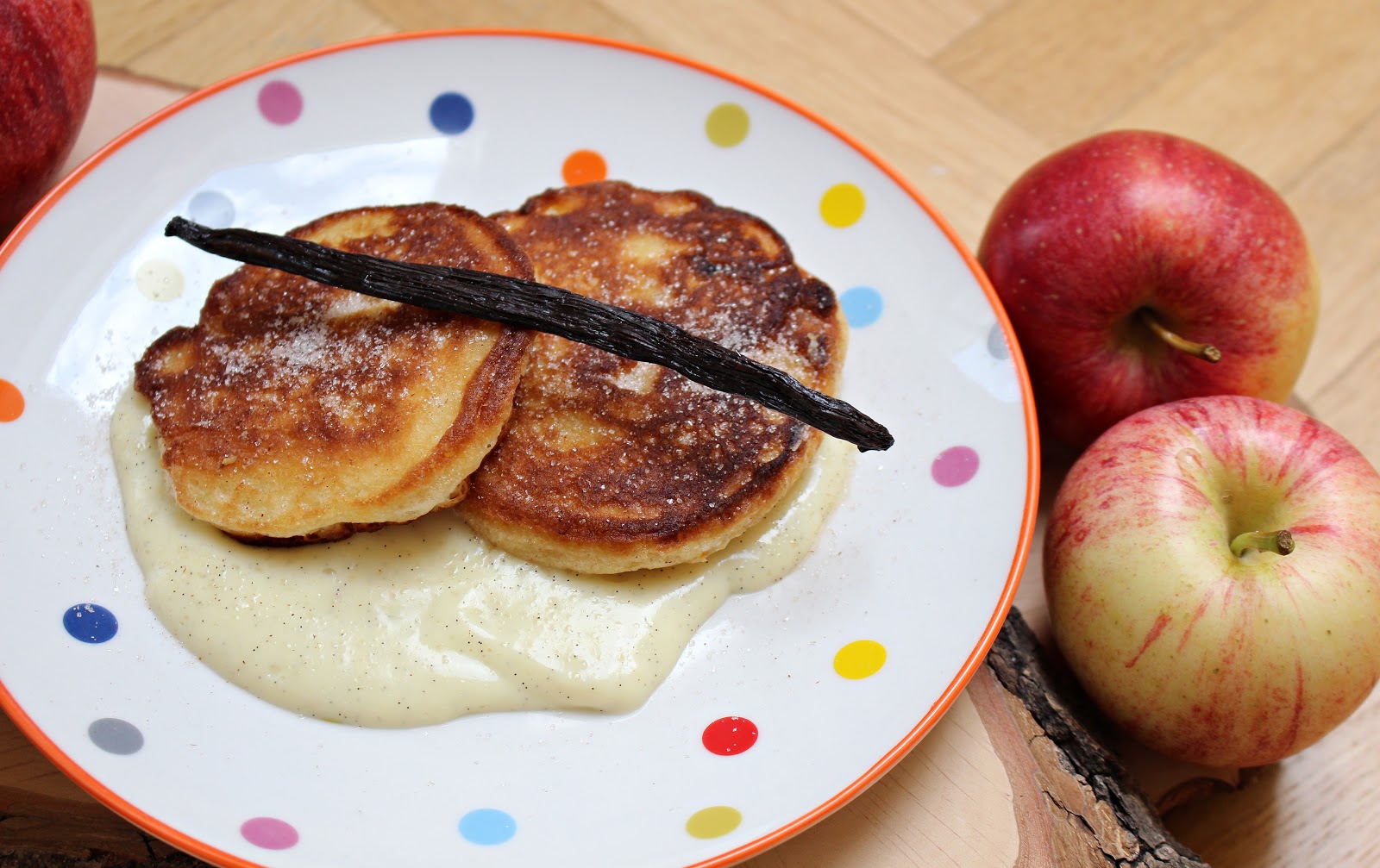 Svenja&amp;#39;s Koch- und Backblog: Apfelküchle mit selbstgemachter Vanillesoße