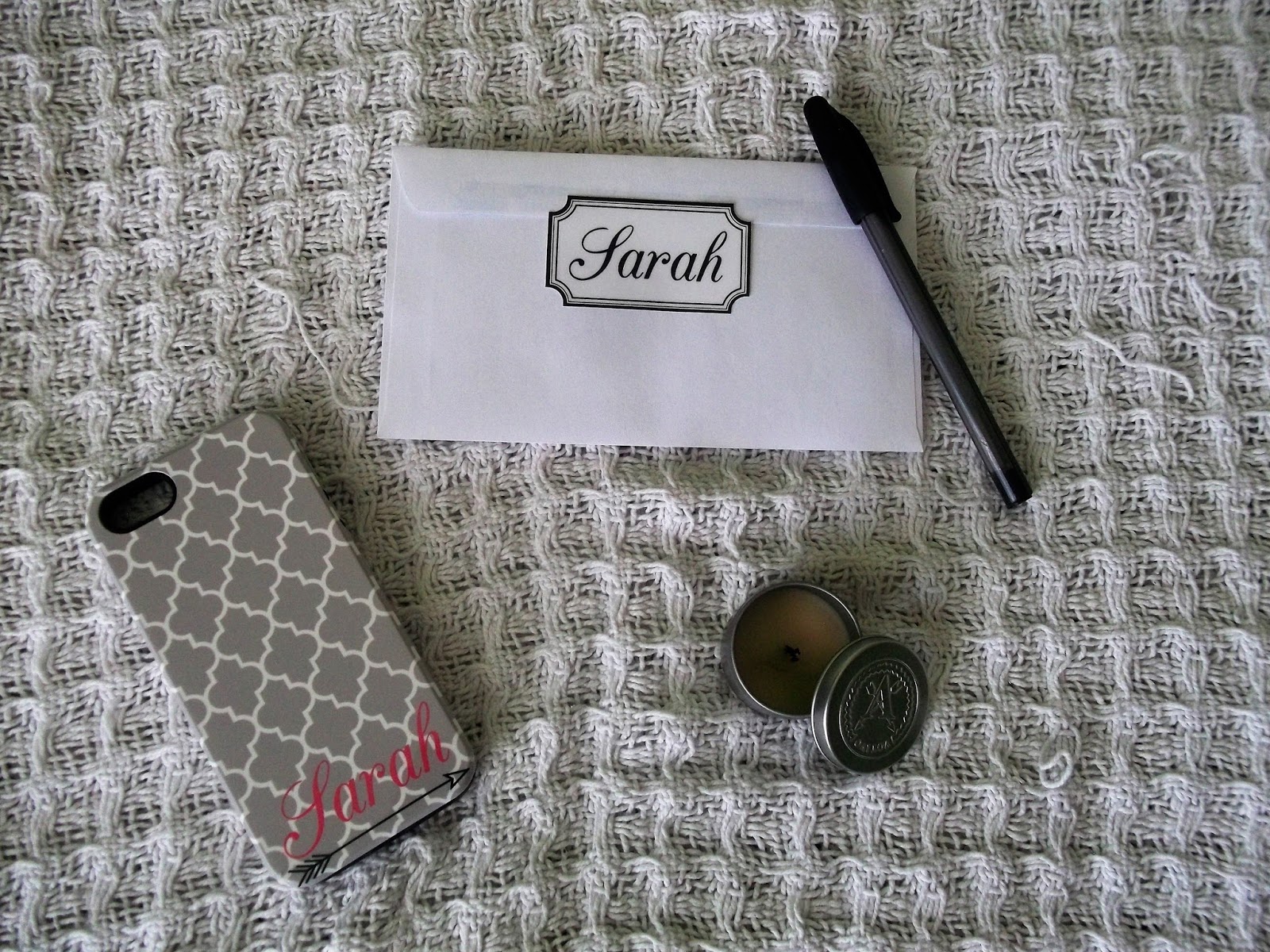 Bows & Clothes Custom Stickers from StickerApp + a Coupon Code!