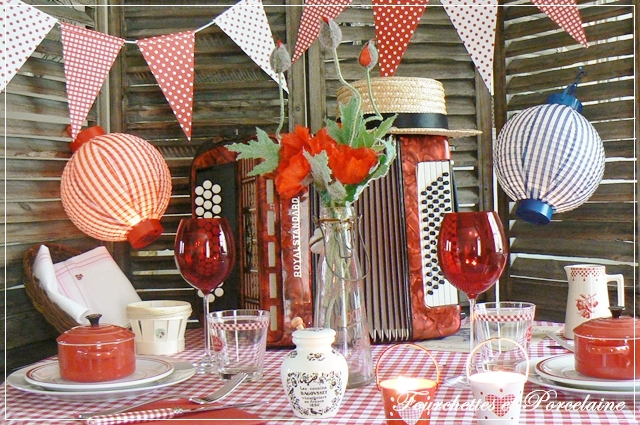 Fourchettes et Porcelaine: TABLE GUINGUETTE
