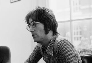 Lirik Dan Terjemahan Serta Ulasan Lagu Imagine John Lennon