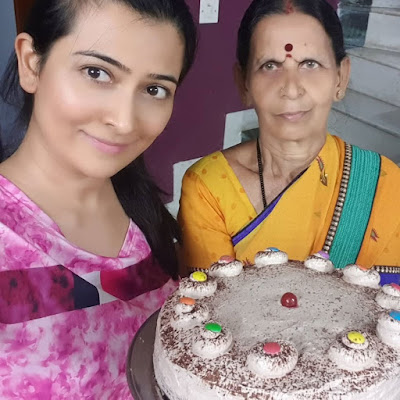 Radhika Pandit baked the cake for Geeta