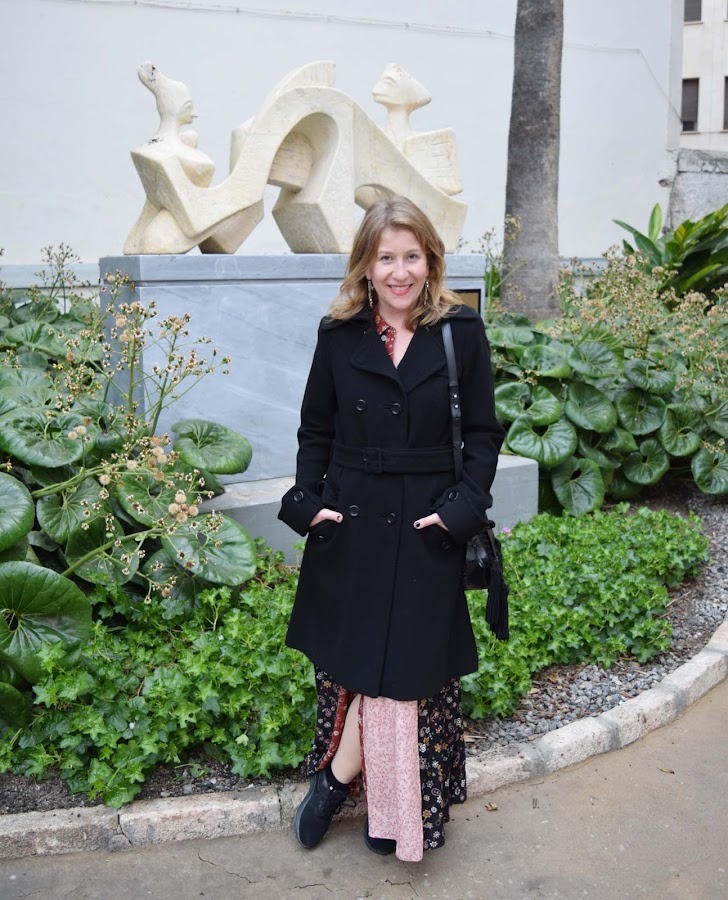 Como_llevar_vestido_largo_con_zapatillas