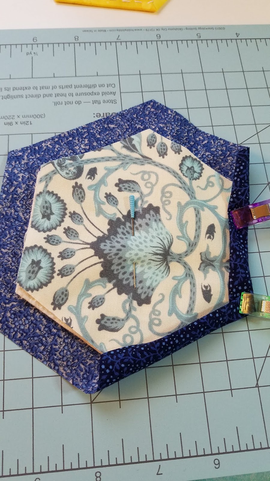 Hexagon Quilt QuiltasyouGo