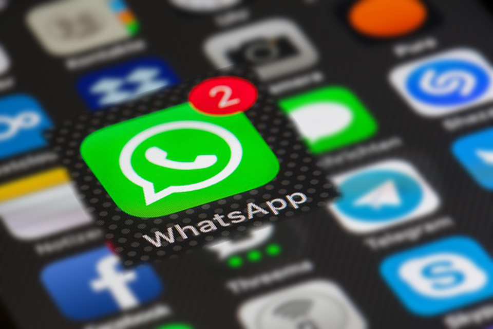 Android Code World: How to add and remove group participants in WhatsApp