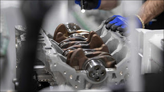 Chi tiết động cơ 4 xi-lanh mạnh nhất từ trước đến nay của Mercedes-AMG với 420 mã lực