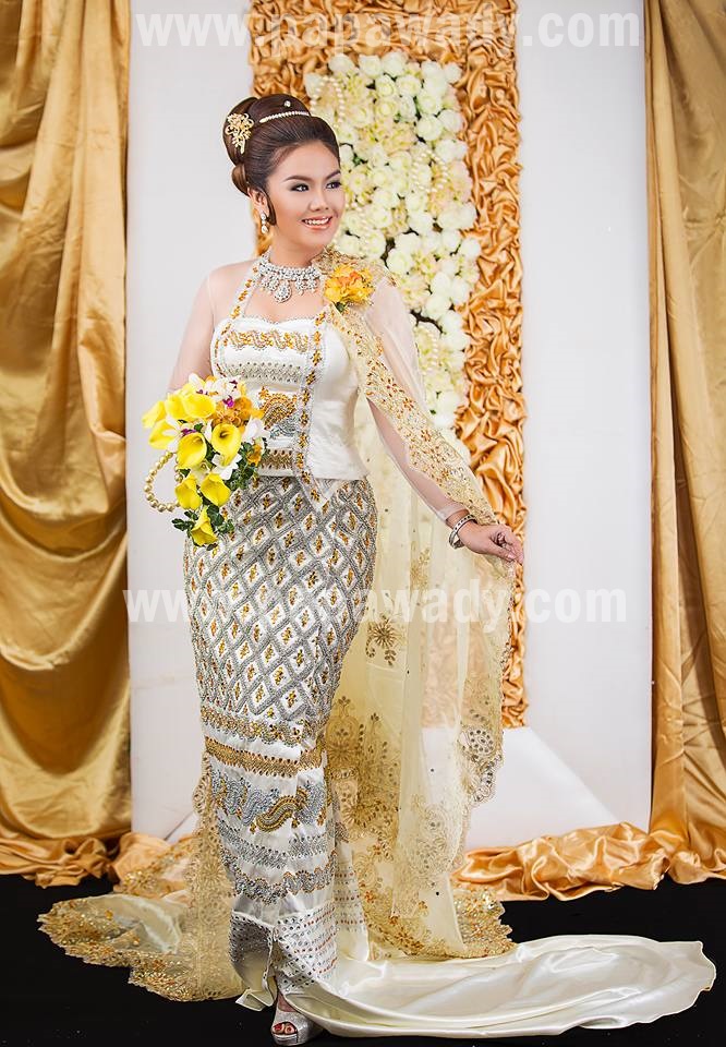 Ni Ni Khin Zaw With Beautiful Myanmar Dress
