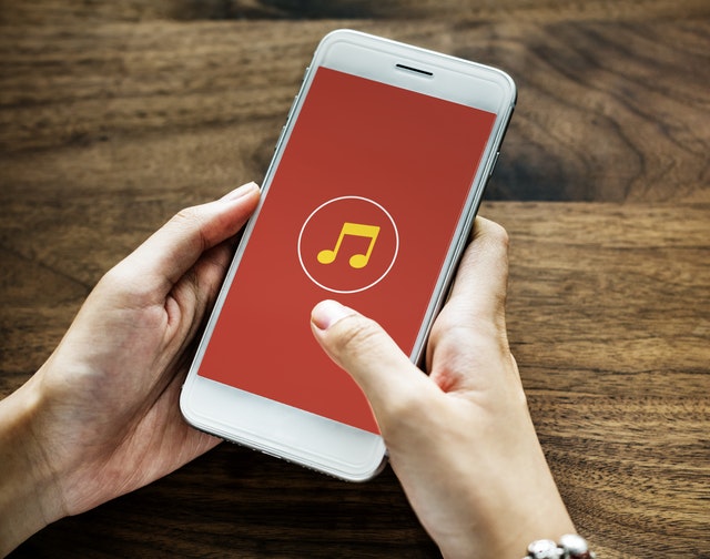 Top 10 Tamil Music Apps for Android and iOS
