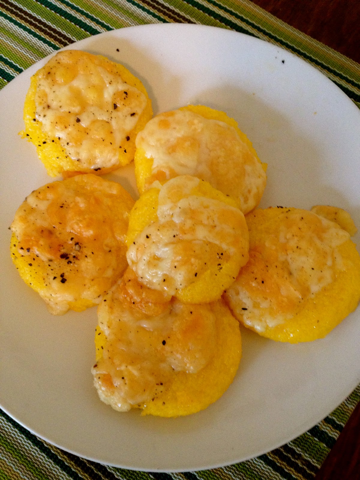 GoingGlutenFree Cheesy Fried Polenta Cakes