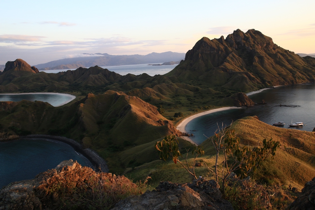       Sunrise Pulau Padar      